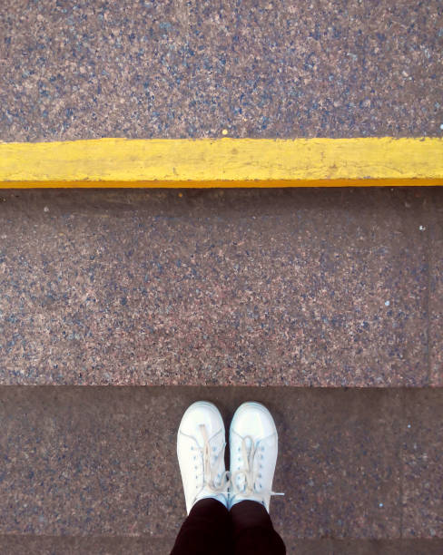 Above the ground, do not be afraid of the challenge, overcome your fears.