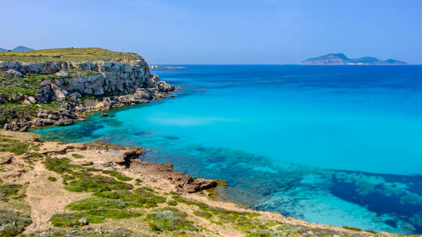 Cala Rossa, one of the best beaches in Favignana, the main island of the Egadi archipelago (Sicily, Italy) Cala Rossa, one of the best beaches in Favignana, the main island of the Egadi archipelago (Sicily, Italy) egadi islands photos stock pictures, royalty-free photos & images