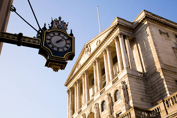 Bank of England Time  bank of england stock pictures, royalty-free photos & images