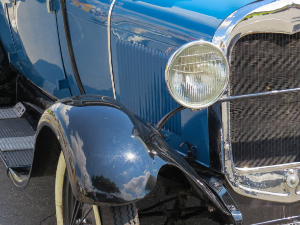 istock Detail of the classic old blue car front. 978505918