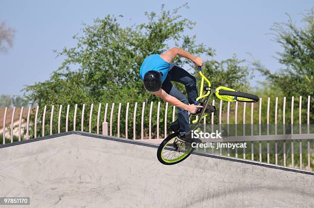 자전거 트릭 BMX 자전거타기에 대한 스톡 사진 및 기타 이미지 - BMX 자전거타기, 건강한 생활방식, 공중