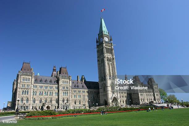 Foto de O Parlamento Do Canadá O Tulip Festival e mais fotos de stock de London - Canadá - London - Canadá, Ottawa, Símbolos de Paz