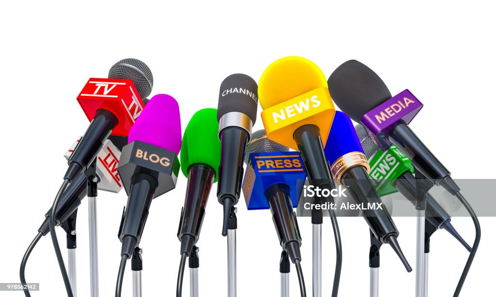 Presse-Konferenz oder Interview-Konzept. Mikrofone der verschiedenen Massenmedien, 3D-Rendering isolierten auf weißen Hintergrund - Lizenzfrei Mikrofon Stock-Foto