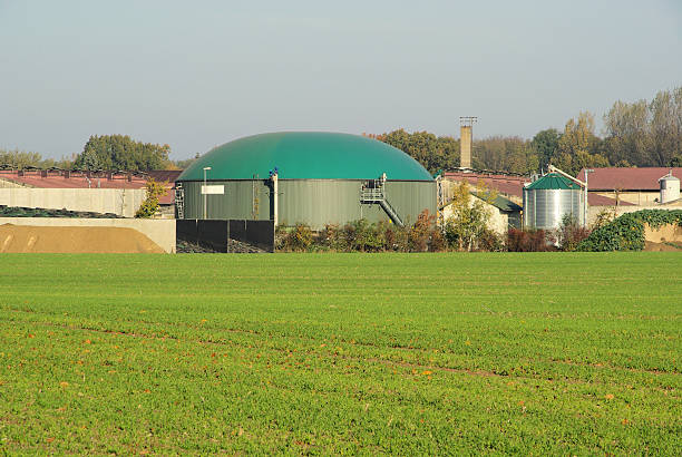 biogaz plant - anaerobic photos et images de collection
