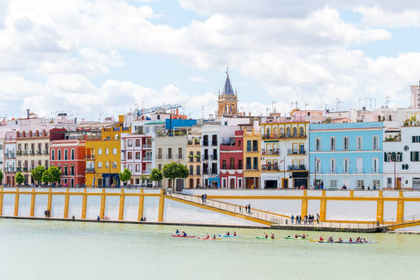 views to triana neighborhood at seville, spain - seville water spain european culture imagens e fotografias de stock