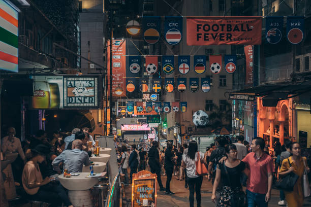 lan kwai fong nightlife district in central hong kong - club soccer fotos imagens e fotografias de stock