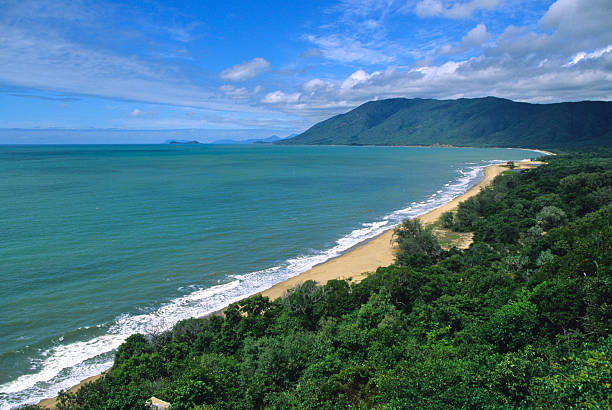 istock Beautiful Queensland Australia Coastline 97877041