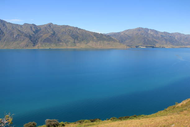 istock Lake Hawea, New Zealand 978789714