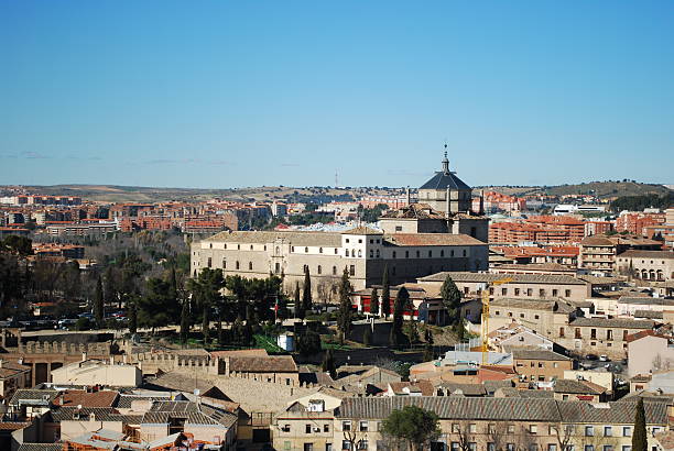 istock View of Toledo 97889300