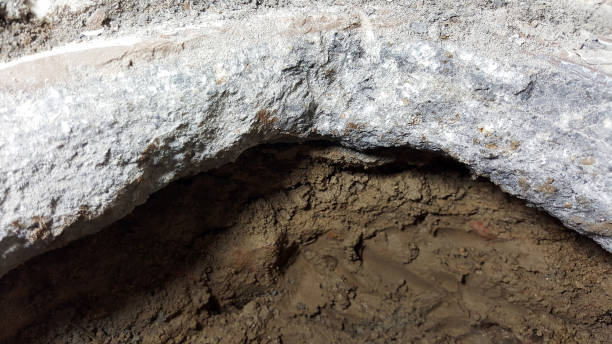 istock dig hole on floor house, mortar concrete interior 978938570