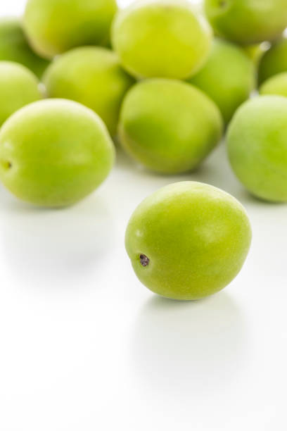 istock Unripe Japanese apricot 978989162