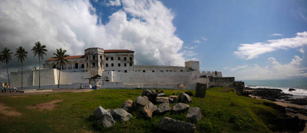 istock Exterior view to Elmina castle and fortress, Ghana 979009574