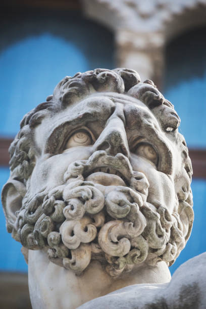 istock Statues in Florence, Piazza della Signoria 979015390