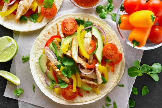 istock Taco with meat and vegetables 979026718