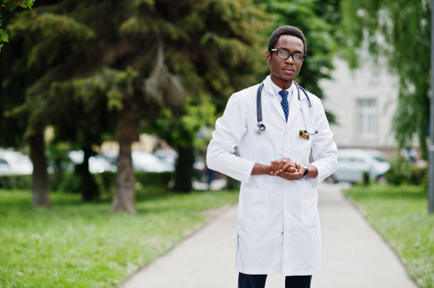 istock Stylish african american doctor 979053714