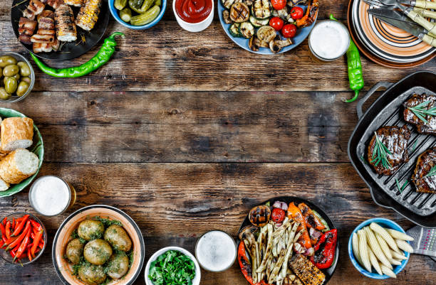 istock BBG, grilled, vegetables, steaks, potatoes, salad, snacks, beer 979055888