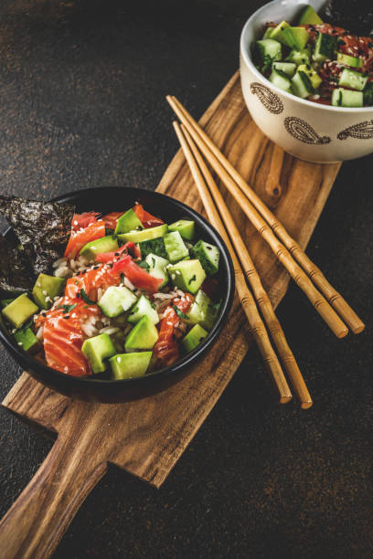 istock Sushi poke bowl 979095124