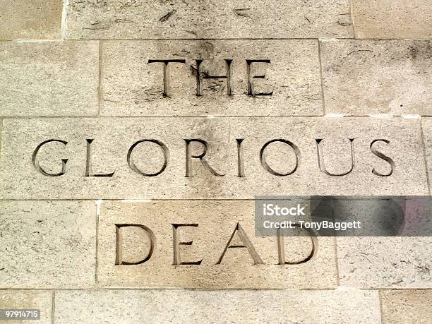 Cenotaph Glorioso Deadinscripción Foto de stock y más banco de imágenes de Arquitectura - Arquitectura, Ciudades capitales, Color - Tipo de imagen