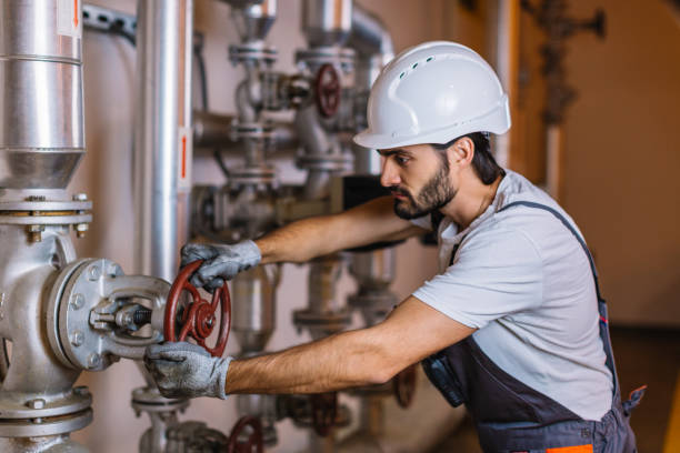 istock Mechanical engineer inspector inspection crude oil pump 979176902