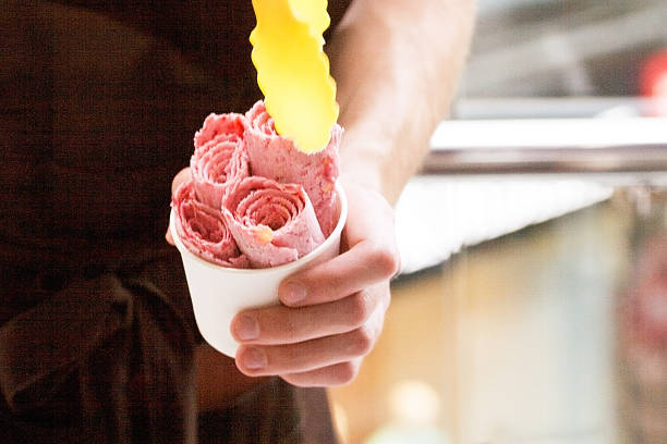istock To put an ice cream roll in a glass 979188408