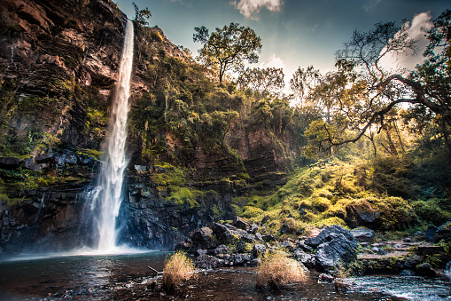 Located near the town of Sabie, Lone Creek Falls is a 70m waterfall, and one of many other large waterfalls in the area