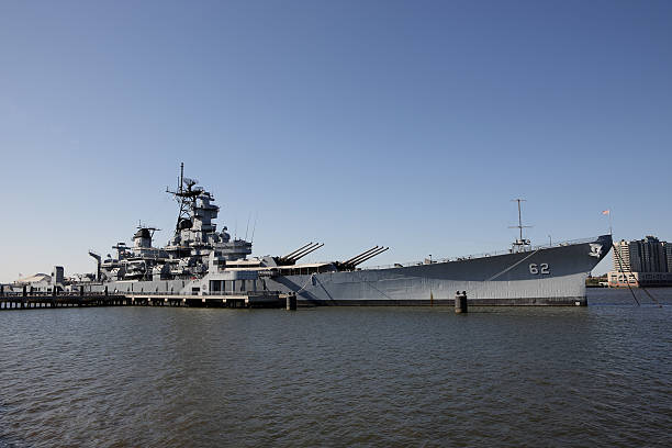 battleship uss new jersey a camden, nj - battleship foto e immagini stock