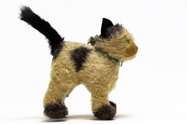 istock Vintage plush stuffed animal kitty cat toy 979269324