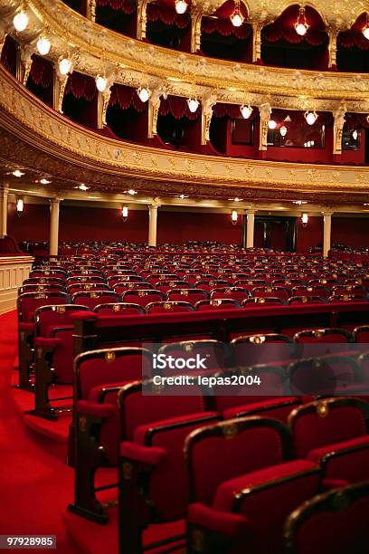 Teatro Clásico Foto de stock y más banco de imágenes de Asiento - Asiento, Auditorio, Color - Tipo de imagen