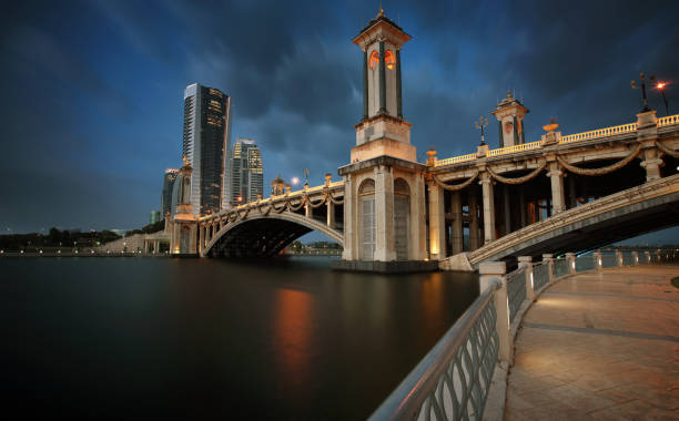 istock Blue Hour of Malaysia 979313962