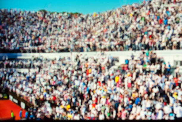 viele fans auf einem tennis-match - unrecognizable person human face large group of people crowd stock-fotos und bilder
