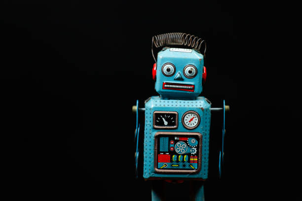 istock Vintage tin toy robot 979486912