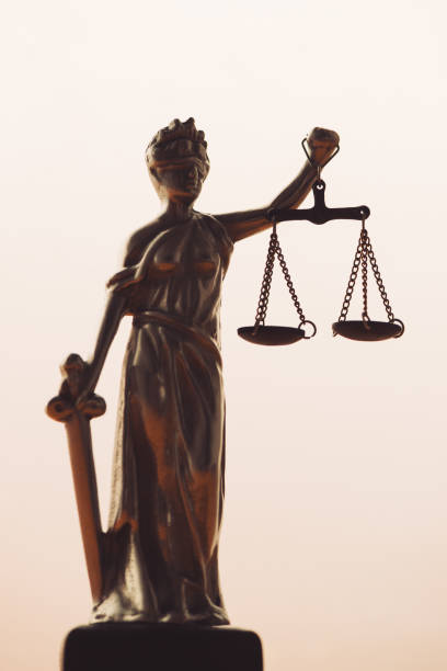 istock Statue of lady Justice 979492140