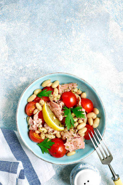 istock Tuna salad with cherry tomatoes and white bean 979567624