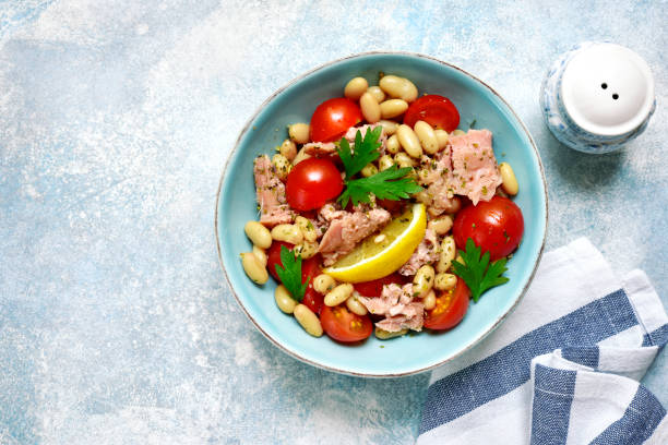 istock Tuna salad with cherry tomatoes and white bean 979570228