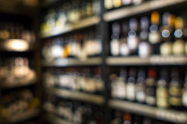 istock Blurred image of liquor shop 979752840