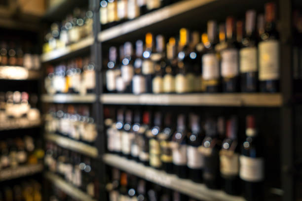 istock Blurred image of liquor shop 979752886