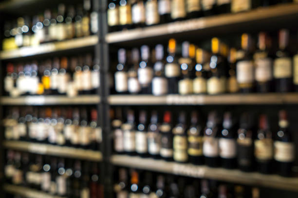 istock Blurred image of liquor shop 979752896