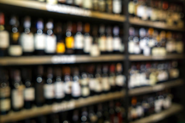istock Blurred image of liquor shop 979752902
