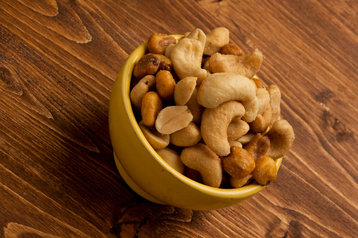 Peanuts and cashew
