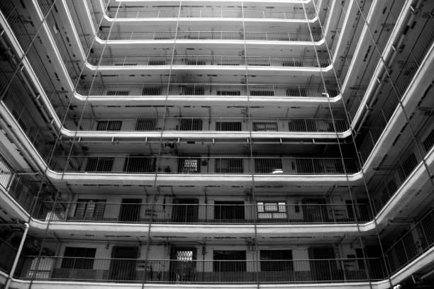 The Oi Man Estate, a public estate in Ho Man Tin, Kowloon, which was built on a concept of “a little town within a city”. The estate have 6,200 flats, capable of housing 46,000 people, It is the largest public housing estate in Kowloon City District. Each apartment block consists of two quadrangular columns joined together at one opposing corner, creating a square figure of eight configuration.