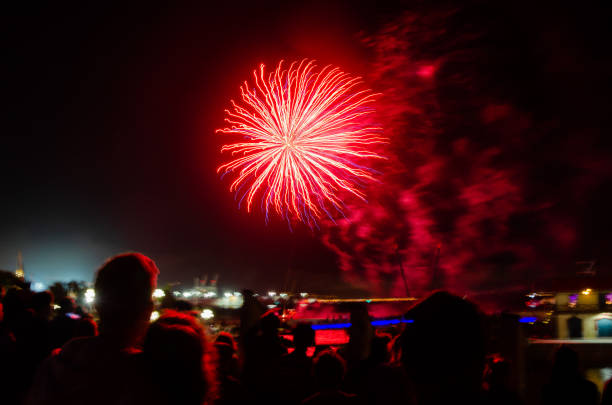 istock Bright bursts of fireworks 979979162