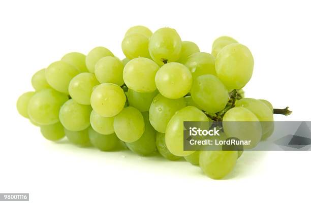 Uvas De Branco - Fotografias de stock e mais imagens de Uva Branca - Uva Branca, Uva, Fundo Branco