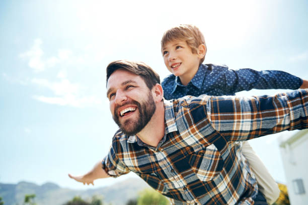 istock Dad's given him wings to soar towards his dreams 980013674