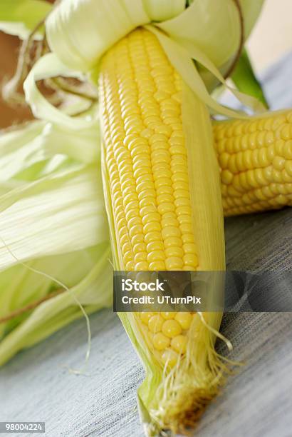 Fresh Corn Stockfoto en meer beelden van Biologisch - Biologisch, Buitenopname, Fotografie