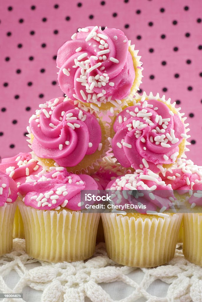 Rosa Cupcakes - Foto stock royalty-free di Alimentazione non salutare