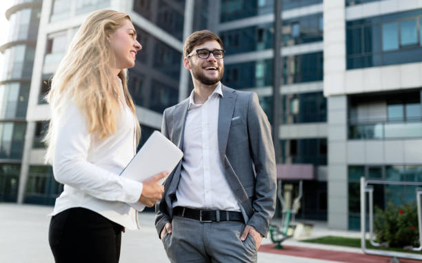 istock Business people commuting on street 980069398