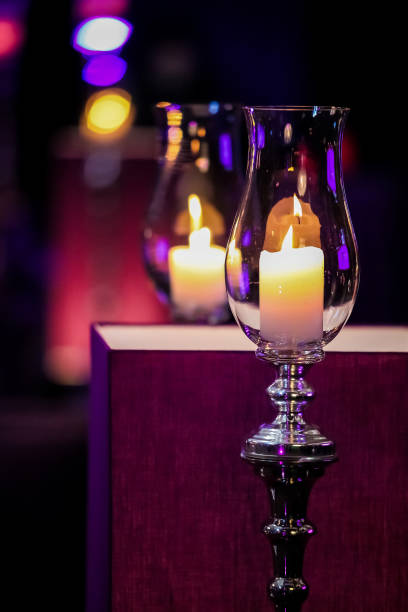 istock Decor with candles and lamps for corporate event or gala dinner 980082568