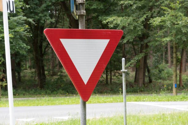 istock A traffic sign granting right of way 980109458
