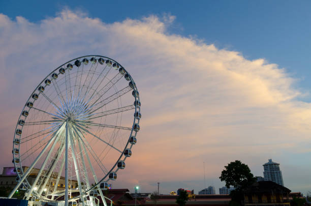 istock Beautiful large Ferris wheel. And the blue sky. 980109850