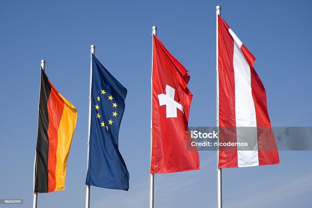 Cztery Flagi państw europejskich - Zbiór zdjęć royalty-free (Flaga Szwajcarii)